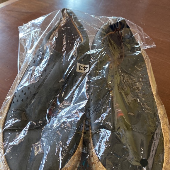 Women’s black casual shoes - Picture 4 of 4